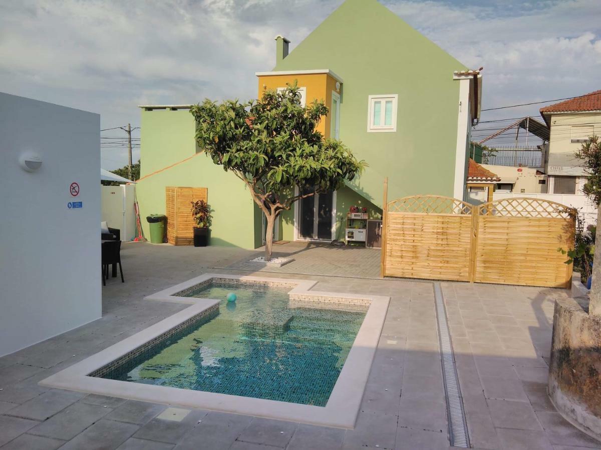 Casinha Verde Nadadouro Exterior foto